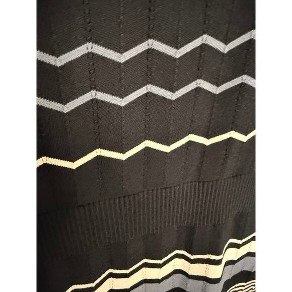 Nine West Chevron Knit Sweater Dress Size M Black Beige Zigzag 3/4 Sleeve - Picture 3 of 4